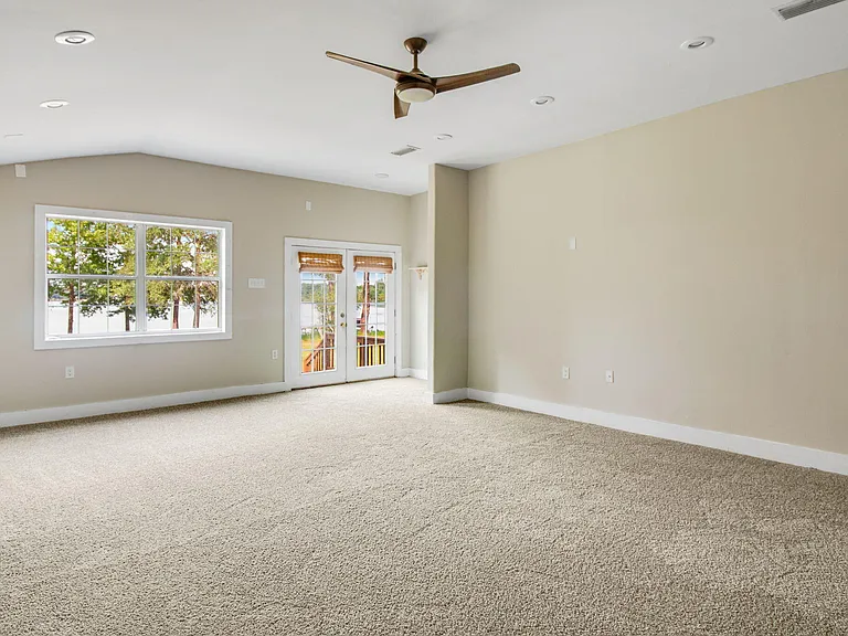 Updated 1918 Cottage on Lake Stanley in DeFuniak Springs
