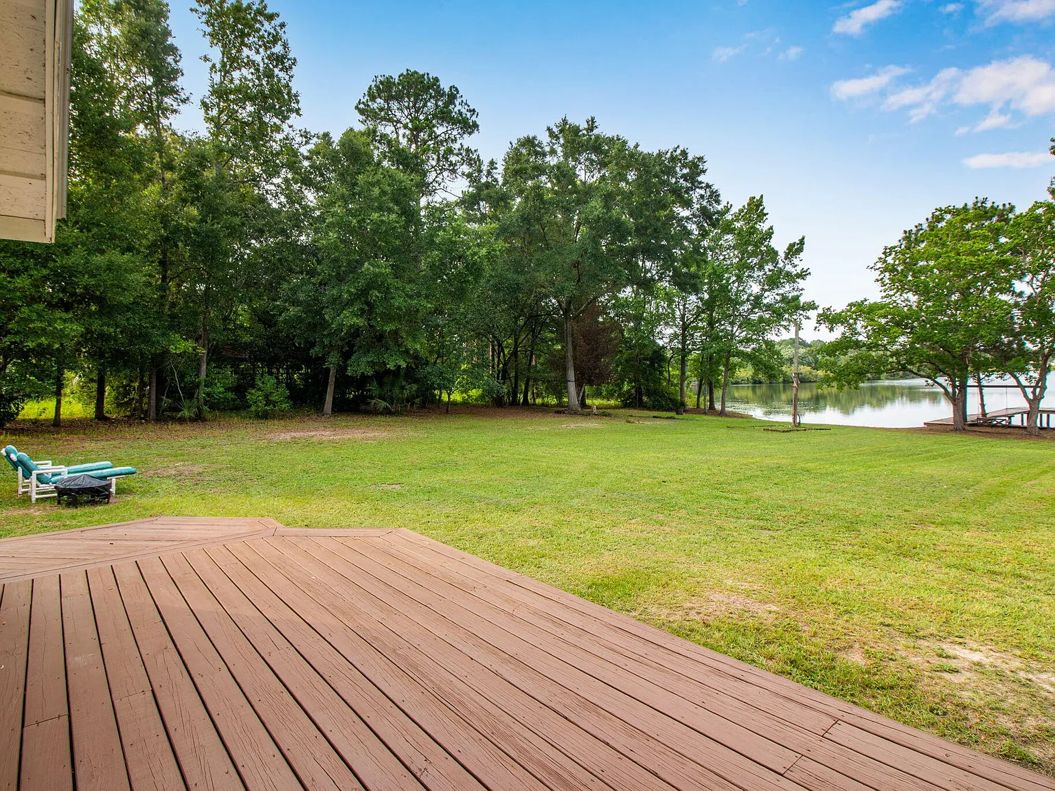 Updated 1918 Cottage on Lake Stanley in DeFuniak Springs