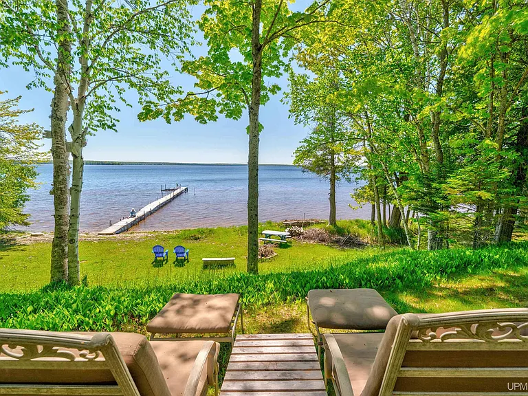 Log Cabin with 400 Feet of Frontage on South Manistique Lake